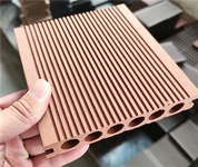 Naujo tipo plastikinės medienos kartos grindys